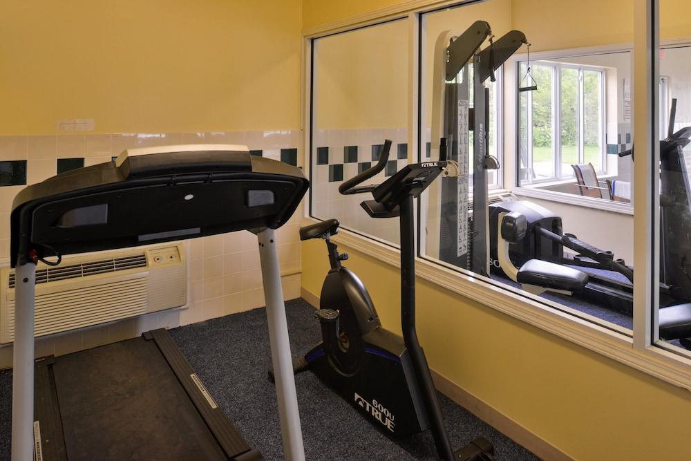 Red Roof Inn Sandusky - Milan Екстер'єр фото